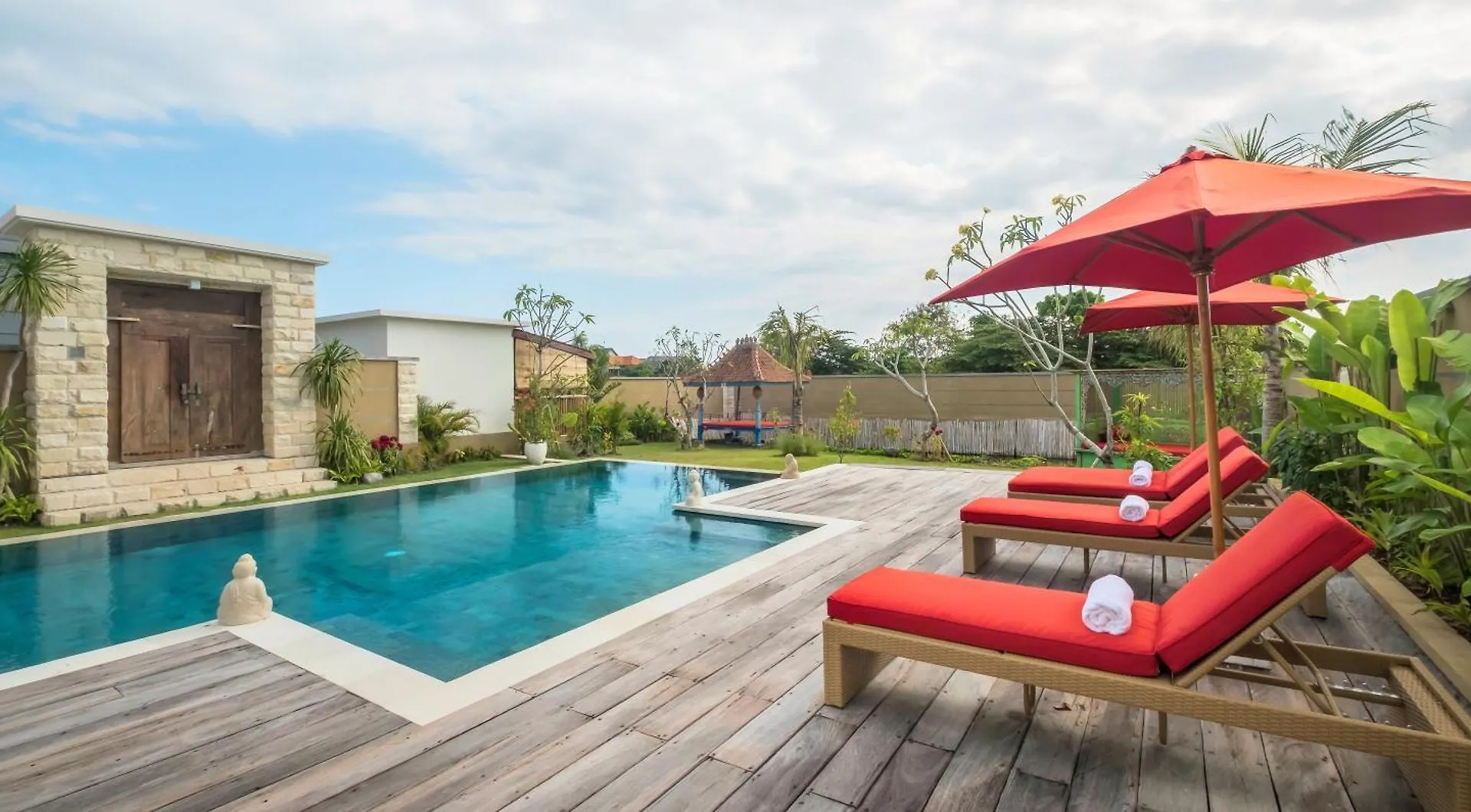 Villa Manggala - 13 Mins Walk To Berawa Beach Canggu