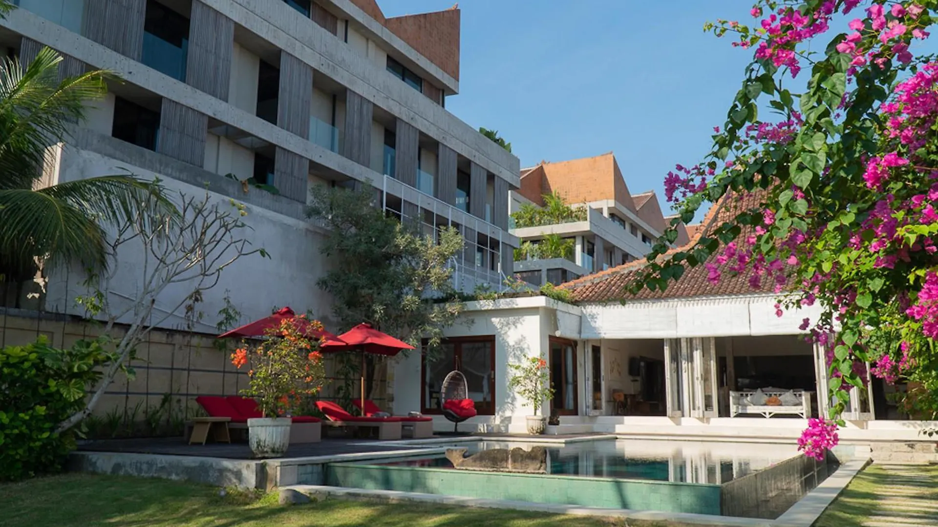 Villa Manggala - 13 Mins Walk To Berawa Beach Canggu  Indonesia